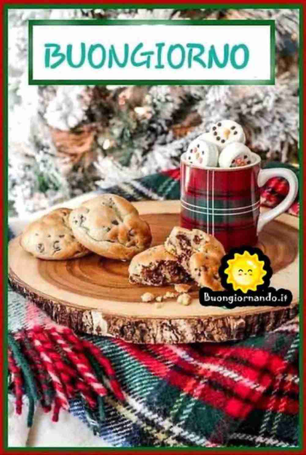 buongiorno natalizio con biscotti e tazza calda